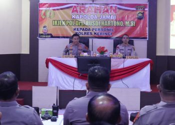 Kapolda Jambi Irjen Pol. Rusdi hartono  saat melakukan kunjungan kerja ke Polres Kerinci (foto: ist)