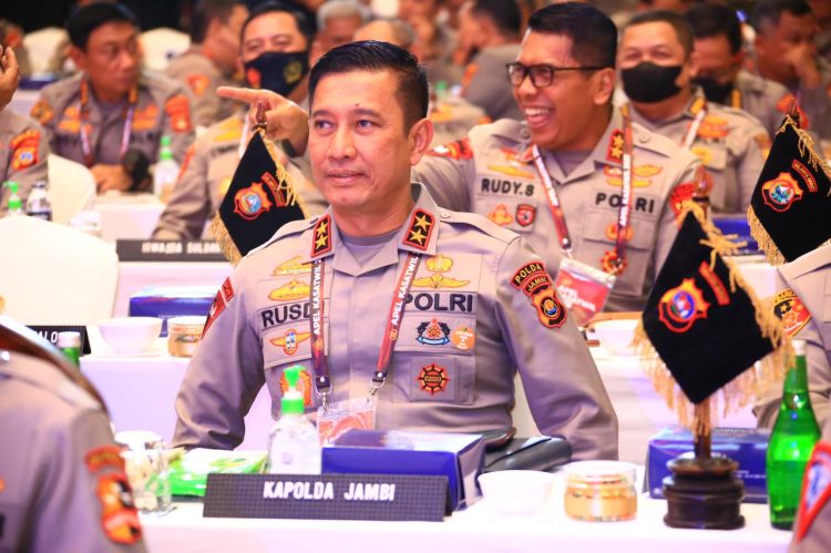 Kapolda Jambi Irjen Pol. Drs. Rusdi Hartono (foto: Humas Polda Jambi)