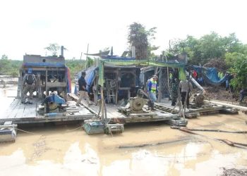 Polda Jambi melakukan penertiban PETI di kawasan Sungai Buluh, Rimbo Tengah, Kabupaten Muaro Bungo. Rabu, (14/12)/ doc.ist