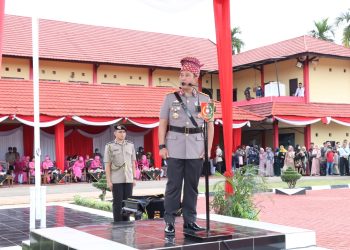 Foto: Irjen Pol. Rusdi Hartono  memimpin upacara Penutupan Pendidikan Pembentukan dan Pelantikan