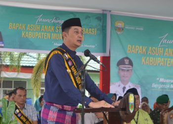 Pj Bupati Muaro Jambi saat meresmikan program BAAS (foto: ist)