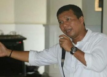 Bupati Tanjung Jabung (Tanjab) Timur, Romi Hariyanto, dalam rapat koordinasi pengendalian inflasi dan stunting di aula utama Kantor Bupati Tanjab Timur, Kamis (19/1/2023). (Foto Diskominfo Tanjab Timur)