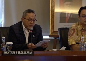 Baca artikel CNN Indonesia "2023, Mendag Zulkifli Optimis Perdagangan Indonesia Tumbuh Positif" selengkapnya di sini: https://www.cnnindonesia.com/ekonomi/20230104123502-97-895969/2023-mendag-zulkifli-optimis-perdagangan-indonesia-tumbuh-positif.

Download Apps CNN Indonesia sekarang https://app.cnnindonesia.com/