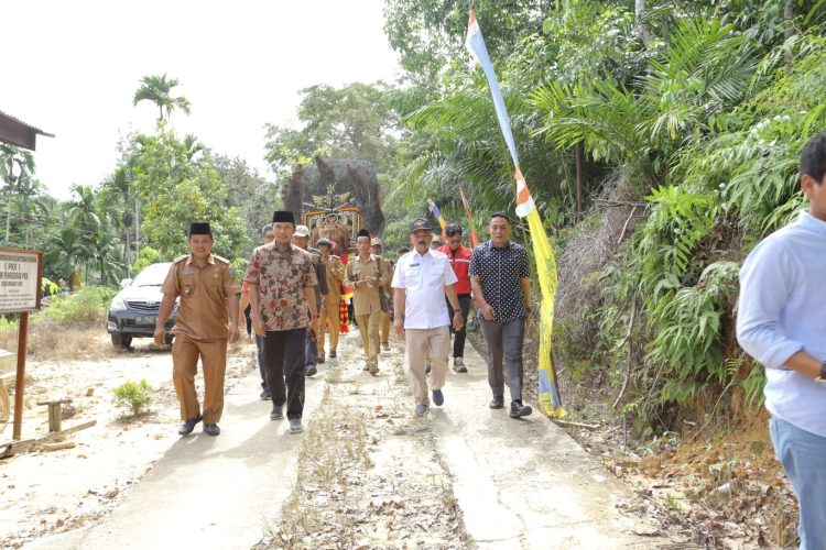 Kunjungan kerja Ketua DPRD Provinsi Jambi, Edi Purwanto, di Kabupaten Sarolangun (Foto Humas DPRD Provinsi Jambi)