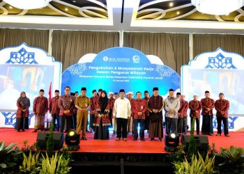 Pengukuhan DPW Himpunan Ekonomi Bisnis Pesantren Provinsi Jambi di Swissbell Hotel, Kota Jambi, Selasa (31/1/2023). [Foto Aurduri.com/Reza]