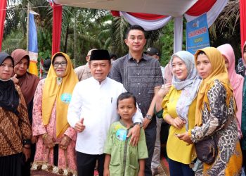 Penjabat bupati muaro jambi, Bachyuni Deliansyah, SH., MH foto bersama Gubernur Jambi Al Haris (dok. Humas Kominfo)