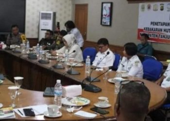 Ketua DPRD Kabupaten Tanjung Jabung Timur, Mahrup mengikuti Rapat Koordinasi (Rakor) penetapan siaga darurat bencana kebakaran hutan dan lahan (Karhutla) Tahun 2023 (dok. Gani)