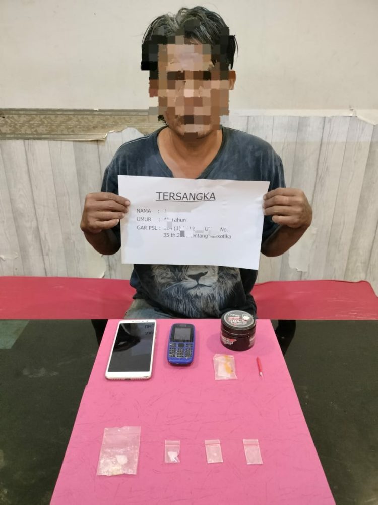 Pelaku Narkoba yang di amankan Polresta Jambi (dok. Salimbai.id)