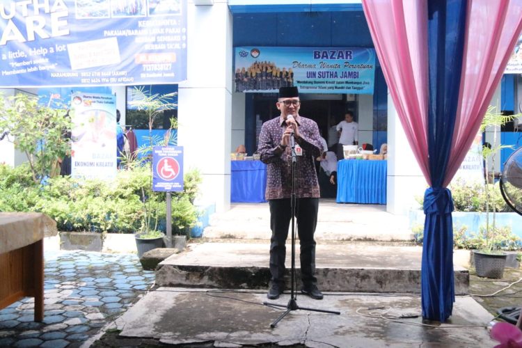 Kepala Dinas Komunikasi dan Informatika Provinsi Jambi, Drs. Ariansyah, ME