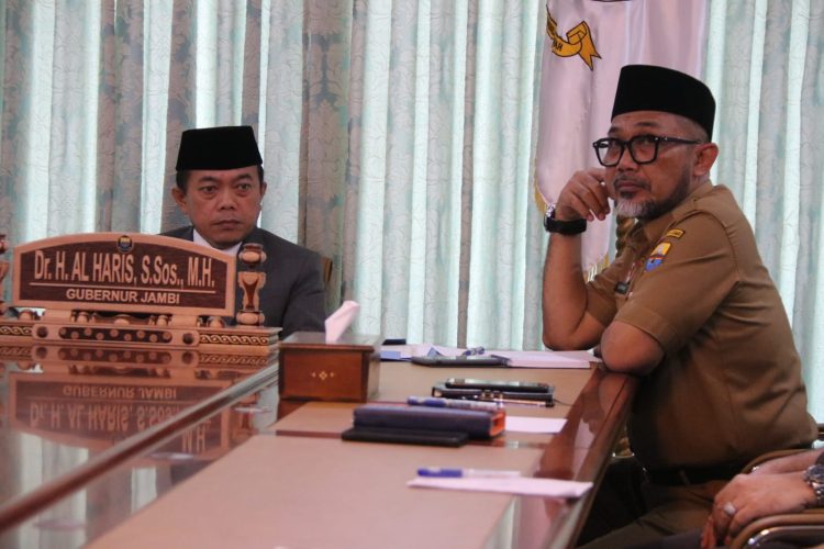 Gubernur Jambi Dr. H. Al Haris, S.Sos, MH dan  Sekretaris Daerah (Sekda) Provinsi Jambi H. Sudirman, SH, MH (Dok. Agus Suprianto/Humas Kominfo)