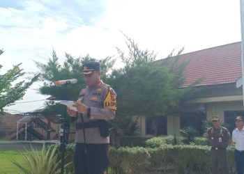 Kapolres Muaro Jambi AKBP Muharman Artha SIK saat pimpin langsung Apel Gelar Pasukan dalam rangka Operasi Patuh 10 Juli Sampai Dengan 23 Juli 2023 (Dok. Humas Polres Muaro Jambi)