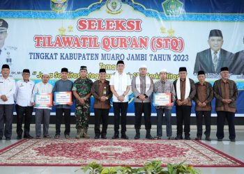 Pj Bupati Muaro Jambi Bachyuni Deliansyah, SH., MH membuka acara Seleksi Tilawatil Qur’an (STQ) tingkat Kabupaten Muaro Jambi. (Dok. Kominfo)