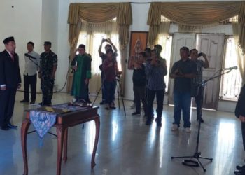 Pelantikan dan Pengukuhkan Sapril, S.I.P sebagai Sekda Kabupaten Tanjabtim di aula Rumah Dinas Bupati pada Jumat (16/6/23). (Dok. Kominfo)