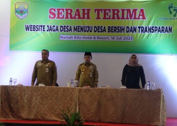 Al Haris pada acara Serah Terima Website dan Aplikasi Jaga Desa di Resort Rumah Kito Mayang, kota Jambi. Selasa (18/07/2023), (Foto : Agus Supriyanto - kominfo)