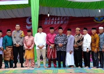 Wagub saat menghadiri Pawai Grebeg Suro se-Kelurahan Sridadi, di Lapangan Bola Kaki Sridadi, Kabupaten Batanghari, Rabu (19/07/2023). (Foto: Diskominfo/Harun Al Rasyid)