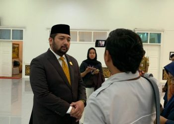 Waka DPRD Provinsi Jambi, Pinto Jayanegara saat diwawancarai di Gedung DPRD, Kamis (10/08/2023). (Dok. Reza)