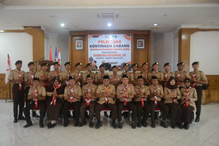 Pelepasan Kontingen Cabang Gerakan Pramuka Muaro Jambi Pada kegiatan Raimuna Nasional XII Cibubur (dok. Humas )