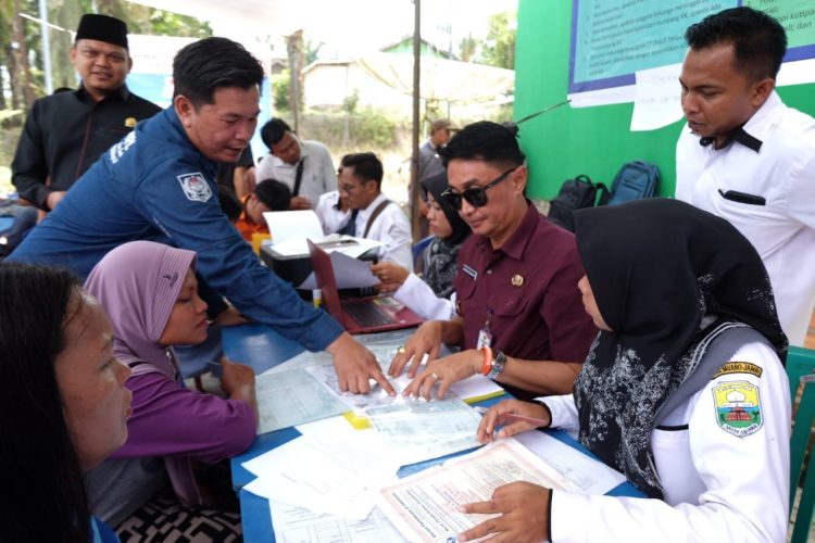 Pj Bupati Muaro Jambi Kembali Melakukan Pemantauan Langsung Proses Perekaman E-KTP