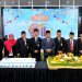 Pemotongan tumpeng pada peringatan HUT ke-61 BPD Jambi di Gedung Mahligai Bank 9 Jambi Telanai Pura, Kota Jambi, Senin (08/01/2024). (Dok. Sobirin - Kominfo)