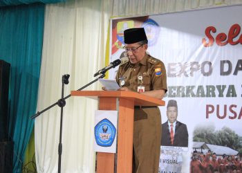 Wagub Sani pada kegiatan Ekspo dan Gelar P5 di SMKN 1 Bungo, Selasa (23/1/2023). (Foto : Sobirin - kominfo)