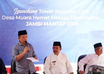 Al Haris saat launching Repeater GSM di Desa Muaro Hemat, Kecamatan Batang Merangin, Kabupaten Kerinci, Jum’at (15/03/2024) (Foto: Harun - Kominfo)