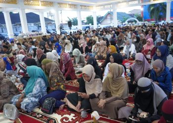 Gubernur Jambi Al Haris saat Buka Bersama Pers (Foto: Novriansah)