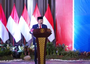 Gubernur saat menghadiri Upacara Pengukuhan Kepala Perwakilan Bank Indonesia Provinsi Jambi, bertempat di Swiss-BellHotel Jambi, Jumat (26/04/2024). (Foto: Diskominfo/Erict)