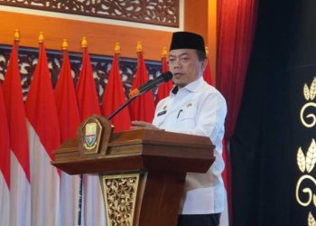 Gubernur saat menghadiri Pelantikan Pengurus Pusat (IKA-UNJA) Periode 2023-2027 dan Halal Bihalal Keluarga Besar Unja Tahun 1445 H - 2024 M di Auditorium Rumah Dinas Gubernur Jambi, Sabtu (11/05/2024). (Foto: Diskominfo/Novriansah)